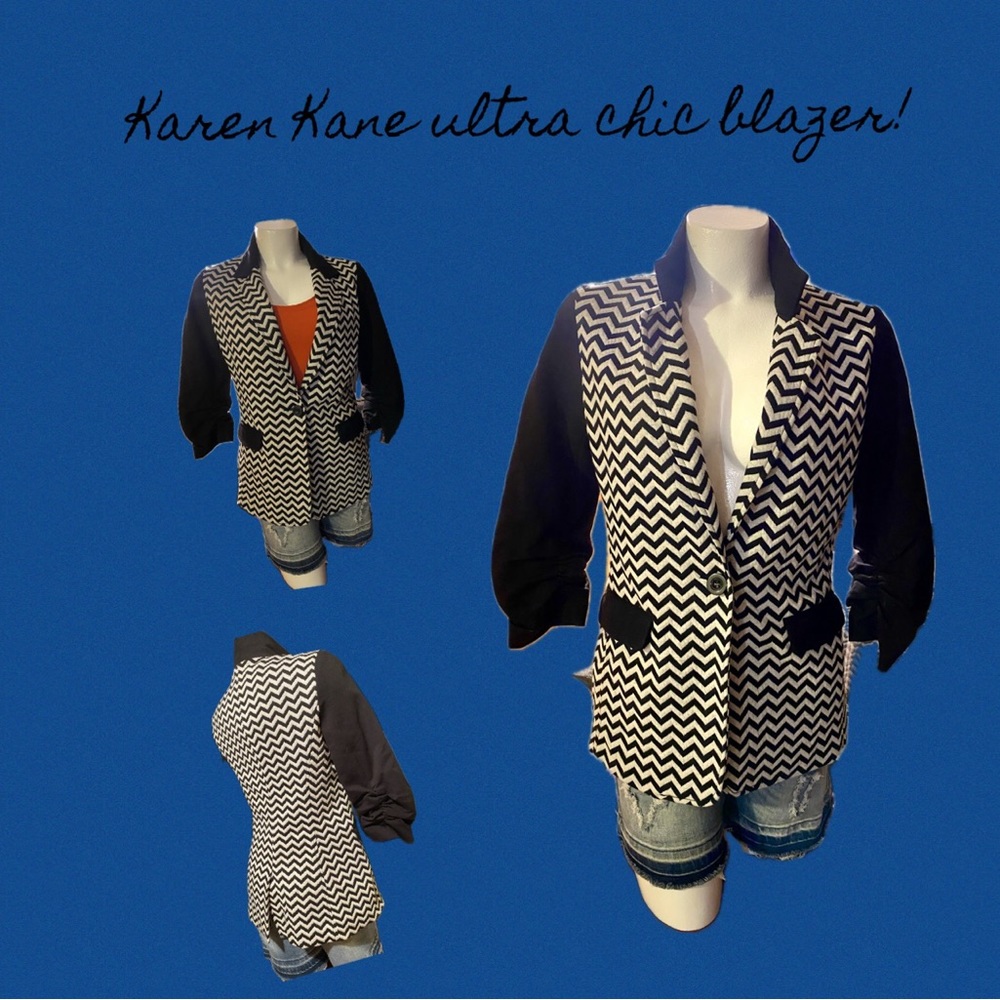 Karen Kane ultra chic lined blazer!